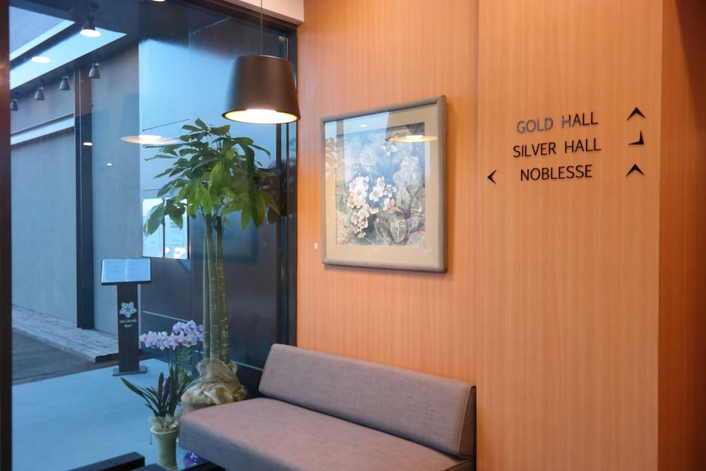 Asia Lakeside Hotel Jinju Bagian luar foto